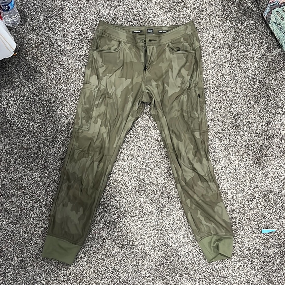 PRANA 3/4 length hiking/climbing pants. Worn once before I grew out of them.